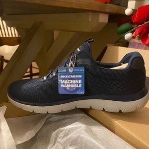 Men’s Sketchers Tennis Shoes